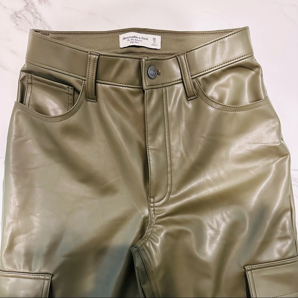 ABERCROMBIE & FITCH VEGAN LEATHER CARGO PANTS - Picture 5 of 6